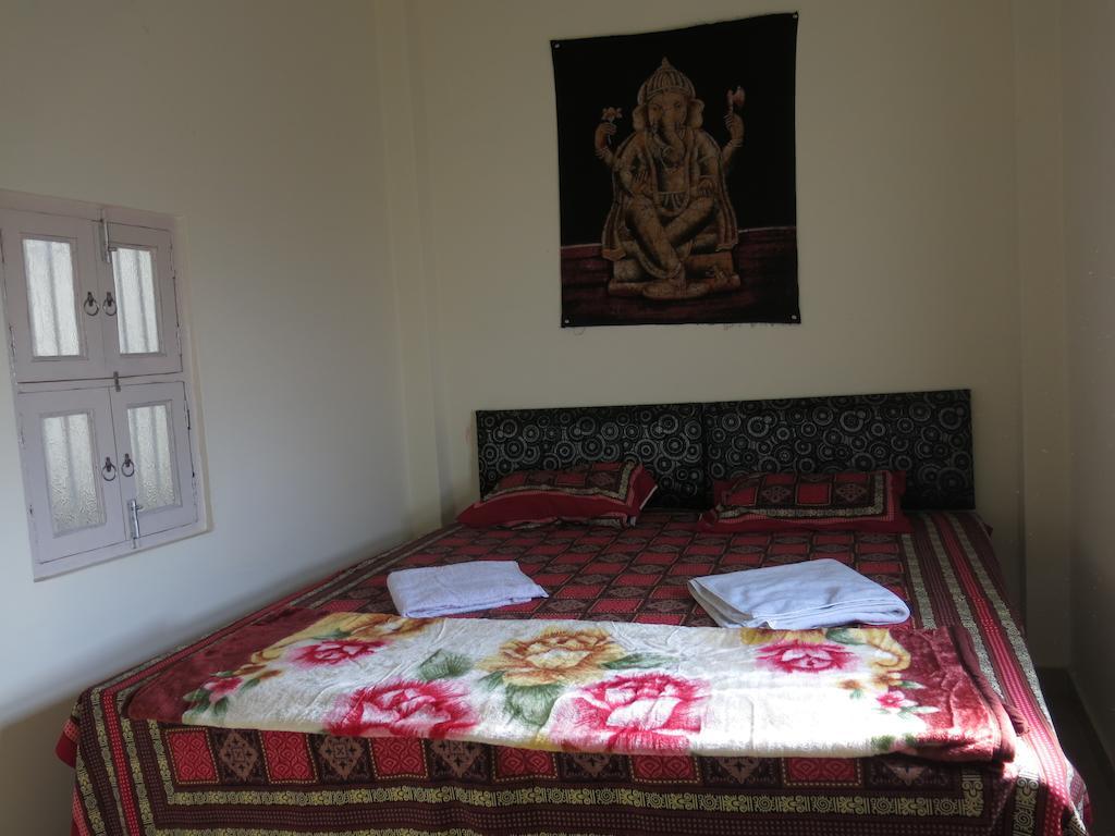 Ma Vishalakshi Paying Guest House Varanasi Phòng bức ảnh